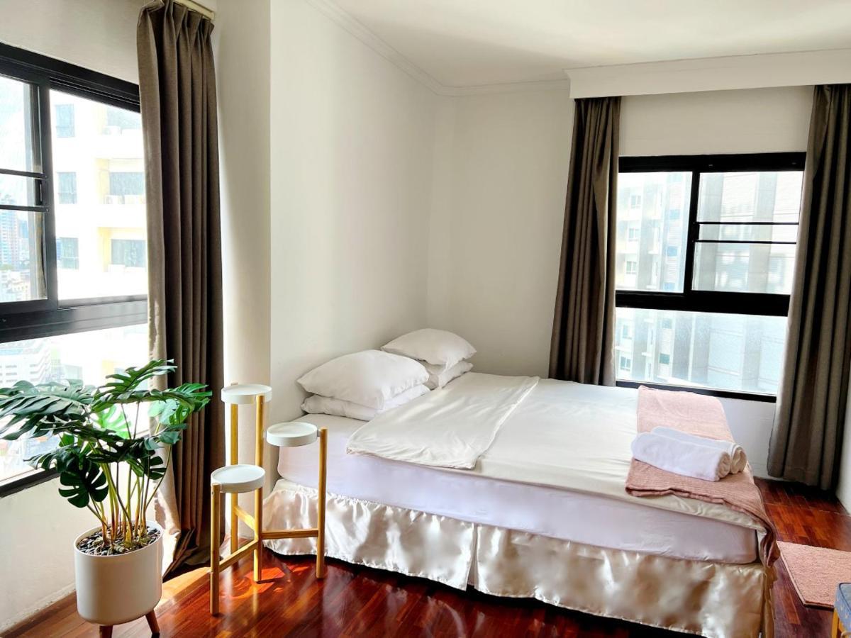 Grand Diamond Condominium Бангкок Экстерьер фото