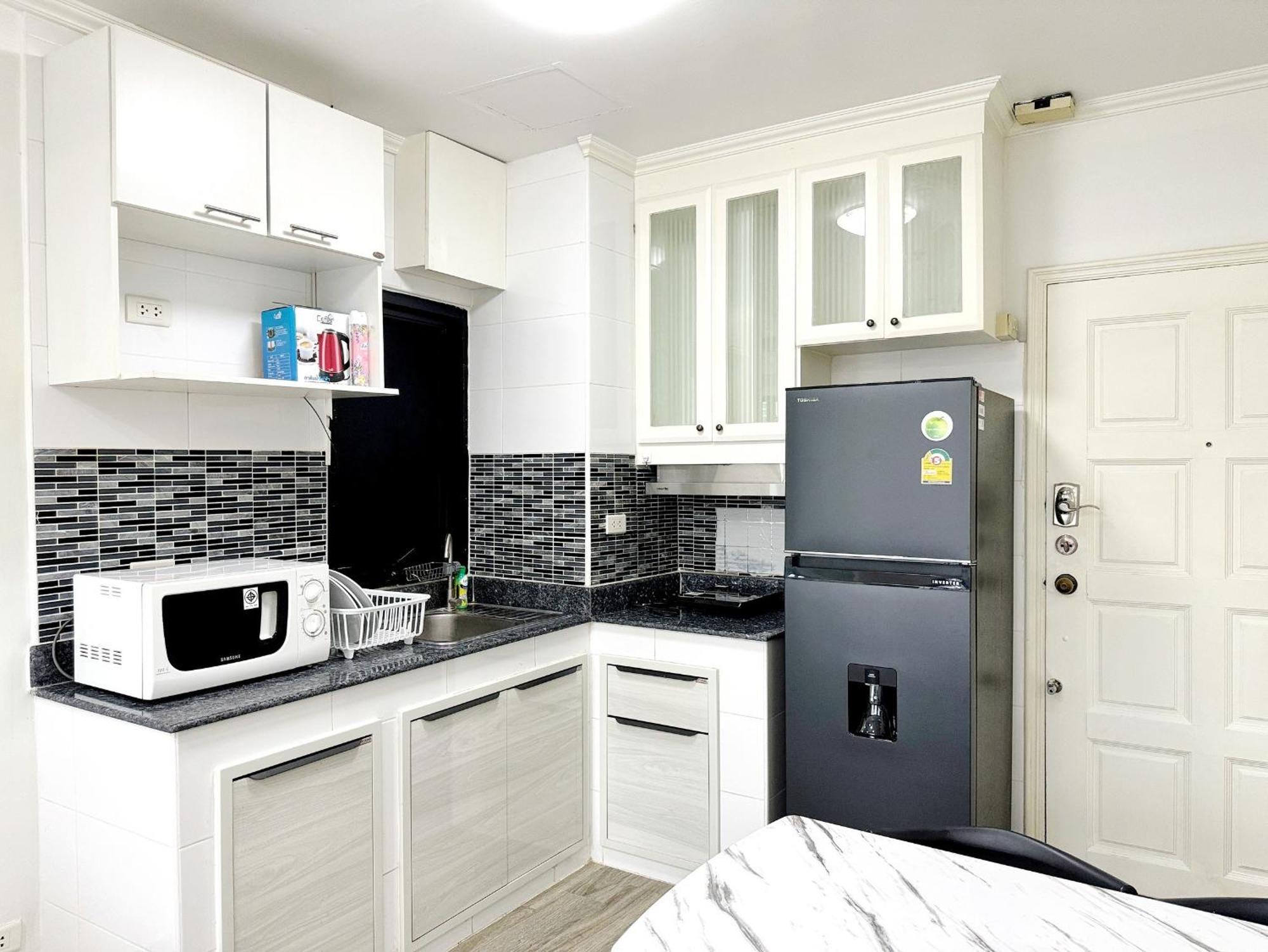 Grand Diamond Condominium Бангкок Экстерьер фото