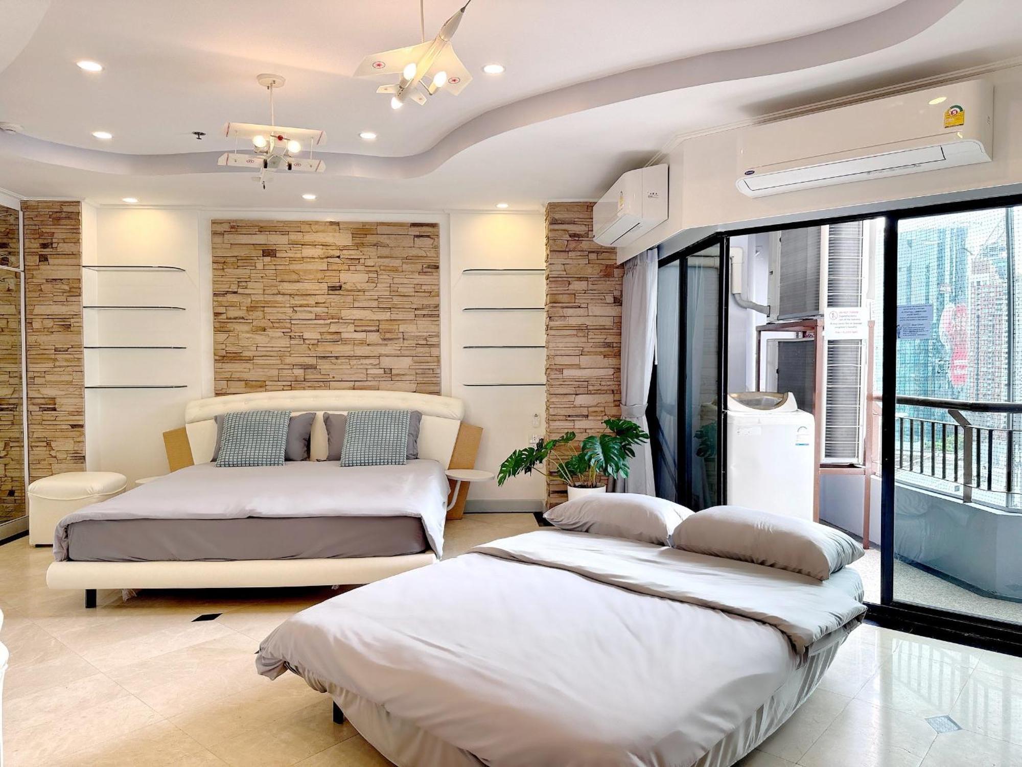 Grand Diamond Condominium Бангкок Экстерьер фото